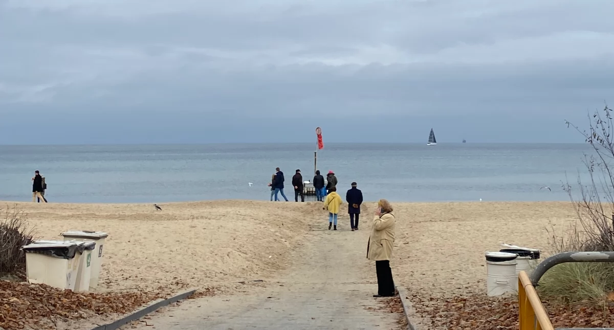 Styl życia, neutralizacja niewybuchów Obowiązuje zakaz wchodzenia - zdjęcie, fotografia