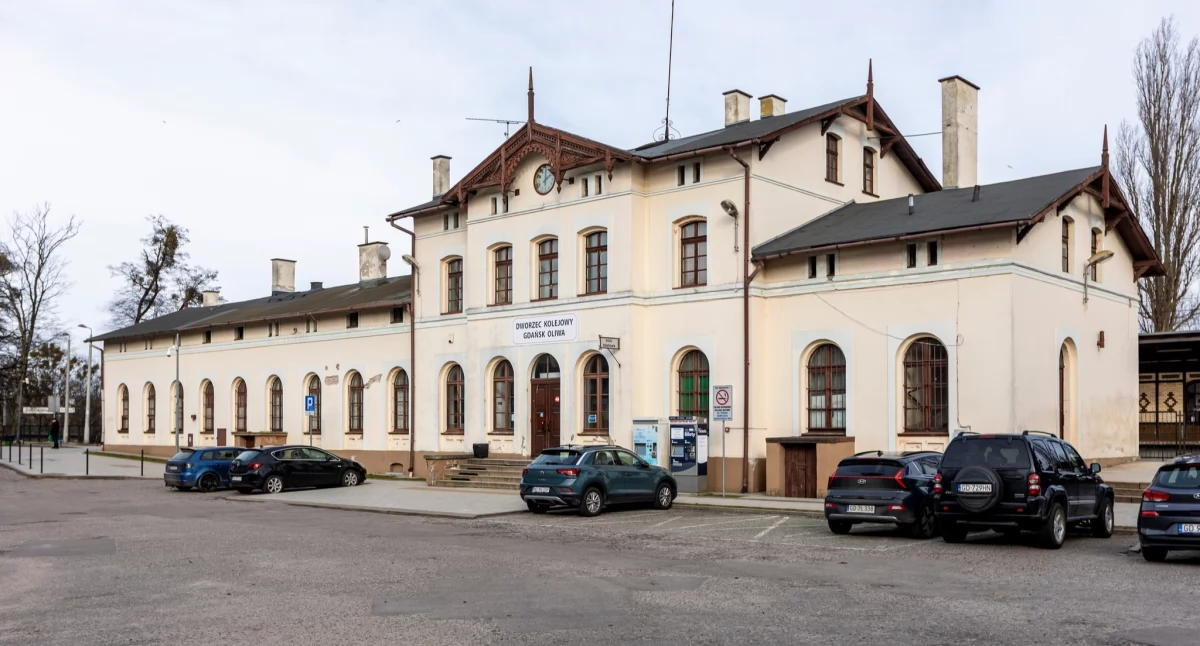 Tak obecnie wygląda dworzec PKP Gdańsk Oliwa, fot. Piotr Wittman