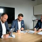 Władze Gdyni oraz przedstawiciele Polimex podpisują umowę na projekt i budowę nowej...