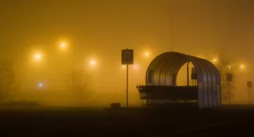 Trójmiasto w objęciach mgły. IMGW wydaje ostrzeżenie