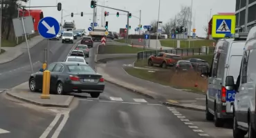 Dwa wypadki z pieszymi jednego dnia. Trzy osoby trafiły do szpitala